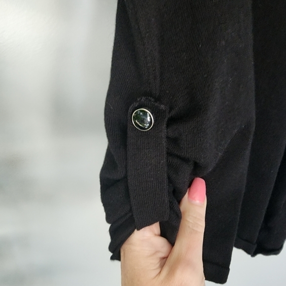 LE Chateau black sweater ruched 3/4 sleeves medium - Picture 6 of 6